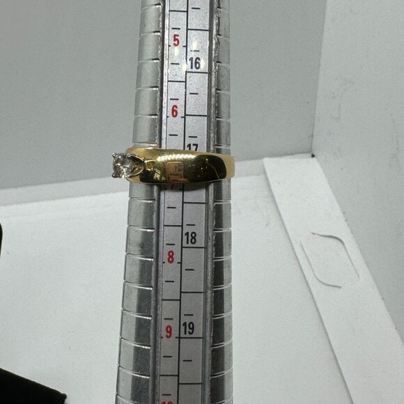 .25 ct tw Diamond Ring Round 14K Yellow Gold Band size 7 - Picture 7 of 8